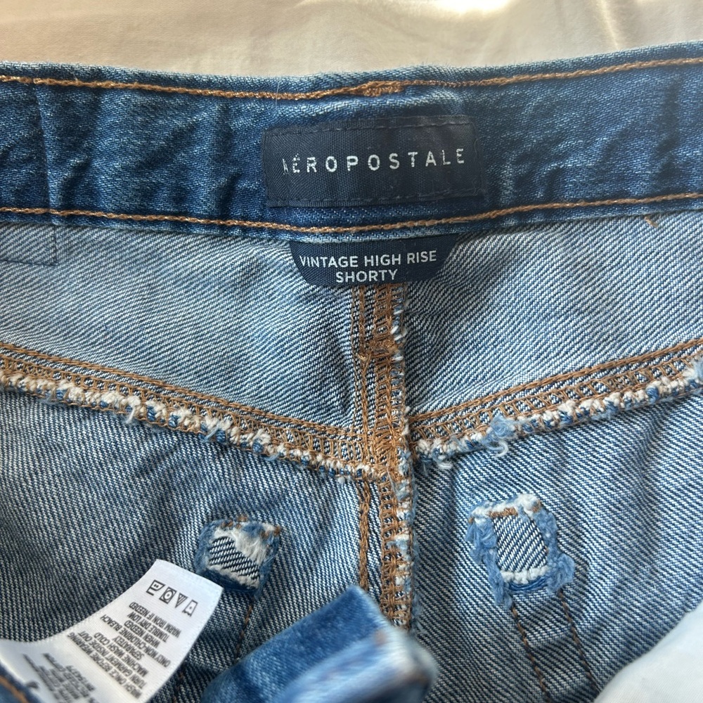 aero jean shorts